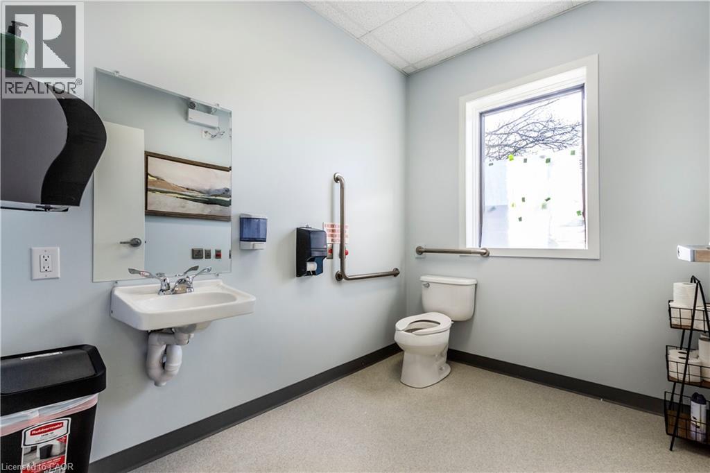 275 Lawrence Avenue Unit# 4, Kitchener, Ontario  N2M 1Y3 - Photo 9 - 40802468