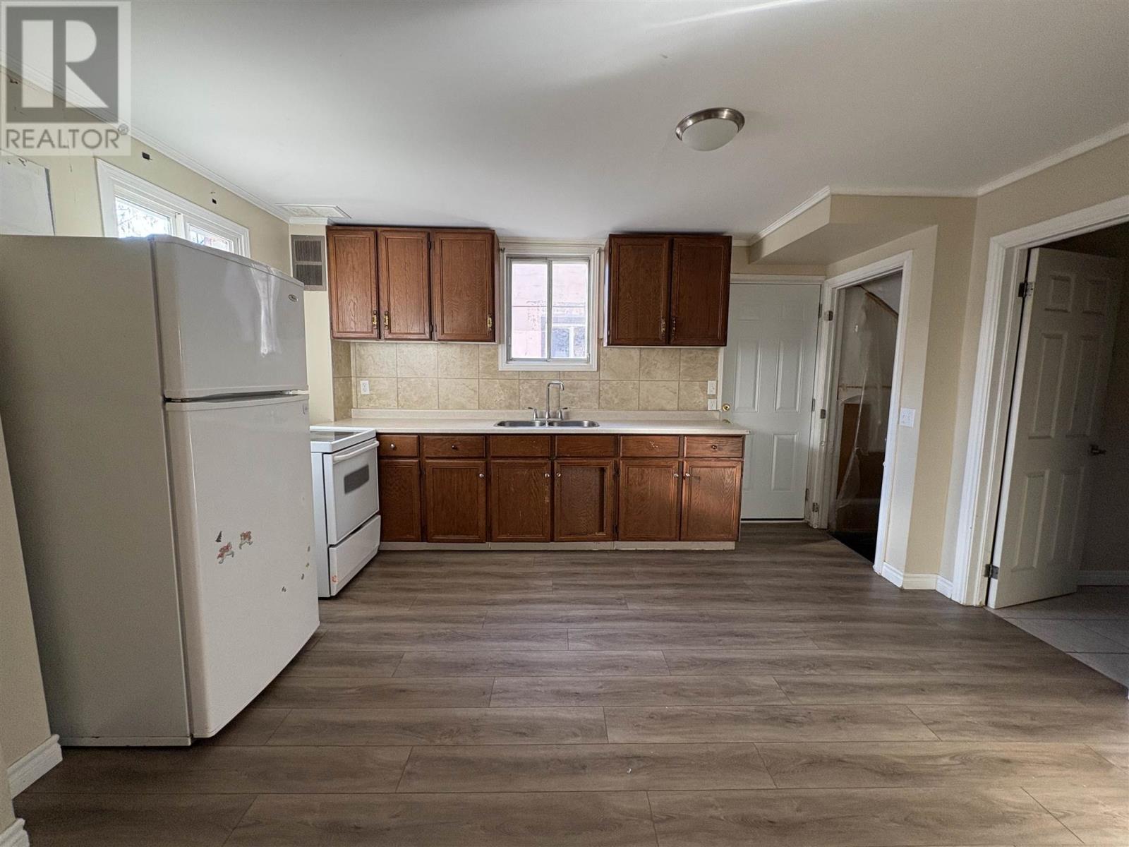 153 Alexandra St, Sault Ste. Marie, Ontario  P6A 1J5 - Photo 11 - SM253337