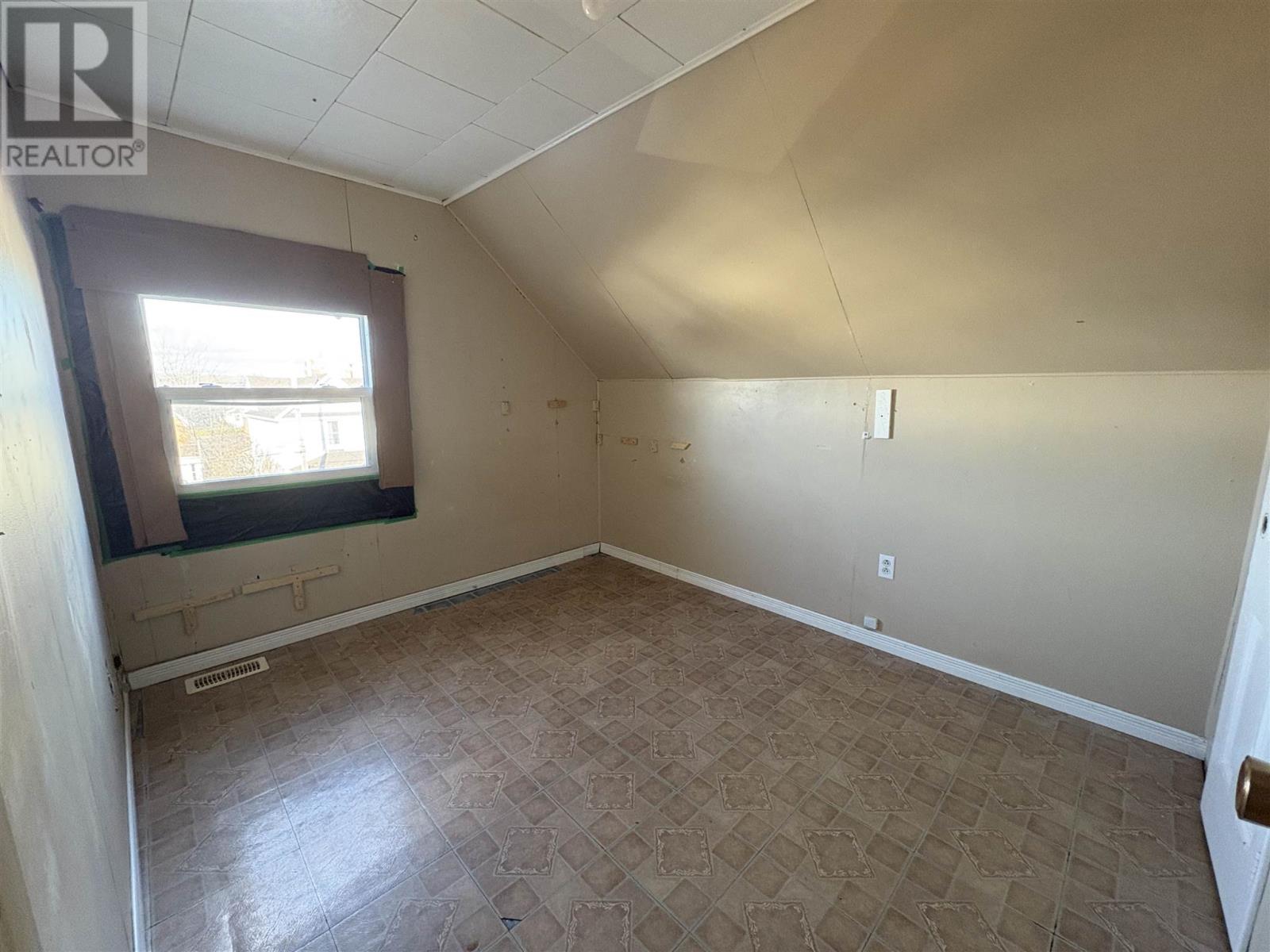 153 Alexandra St, Sault Ste. Marie, Ontario  P6A 1J5 - Photo 7 - SM253337