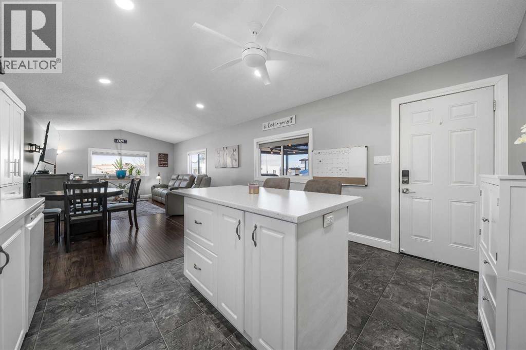 268 Fleet Street Sw, Medicine Hat, Alberta  T1A 7Z5 - Photo 9 - A2280176