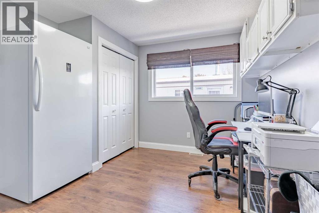 268 Fleet Street Sw, Medicine Hat, Alberta  T1A 7Z5 - Photo 34 - A2280176