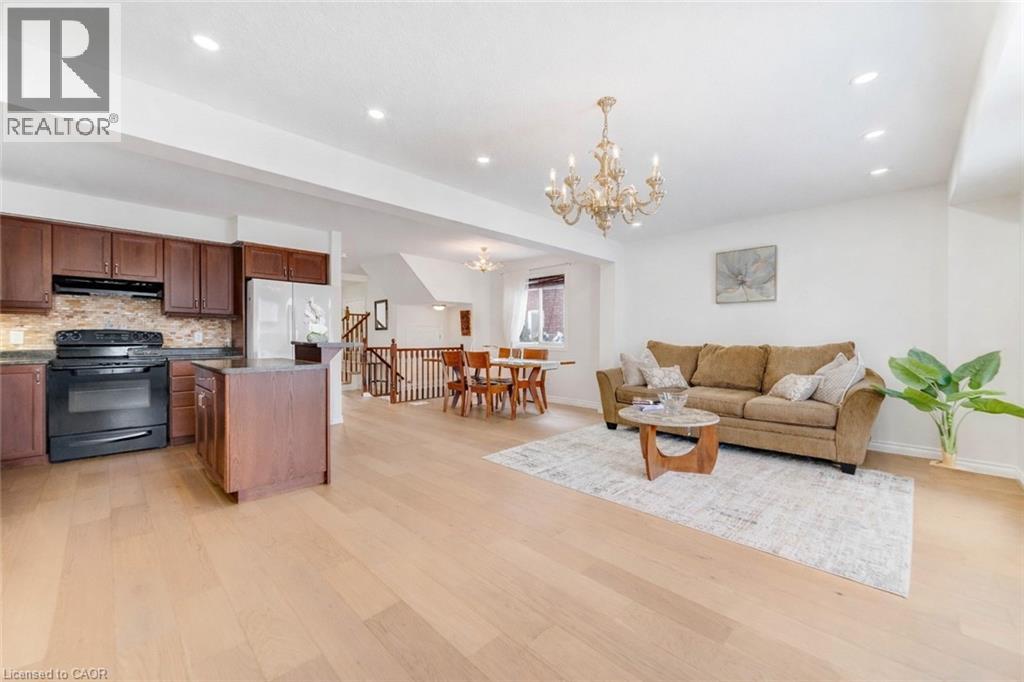 220 Lemon Grass Crescent, Kitchener, Ontario  N2N 3R7 - Photo 6 - 40800026