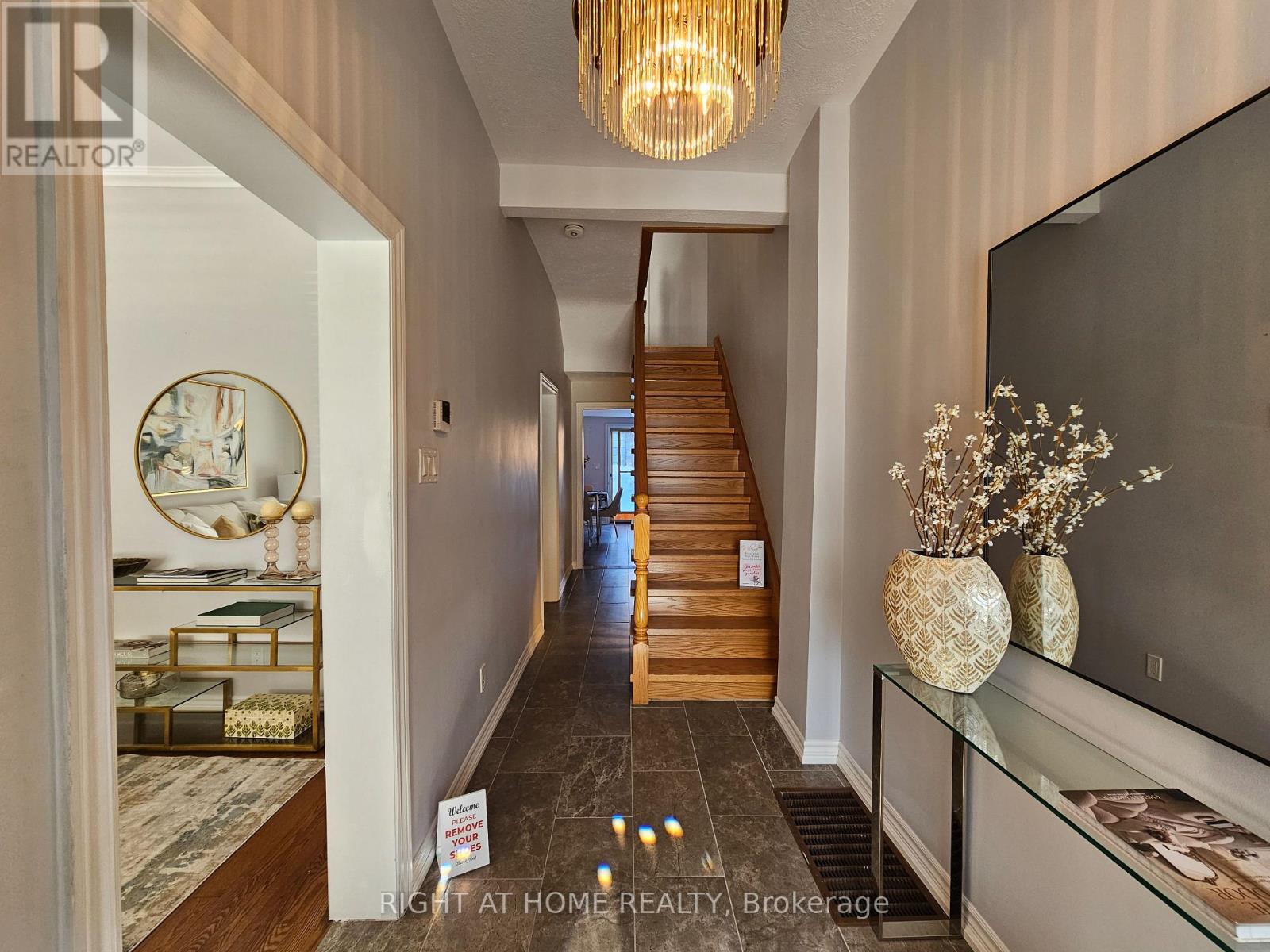 50 Argyle Street, Toronto (Trinity-Bellwoods), Ontario  M6J 1N6 - Photo 5 - C12756414