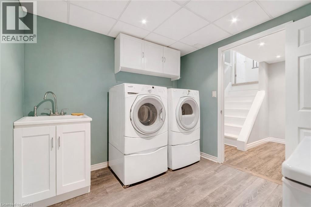 220 Lemon Grass Crescent, Kitchener, Ontario  N2N 3R7 - Photo 35 - 40800026