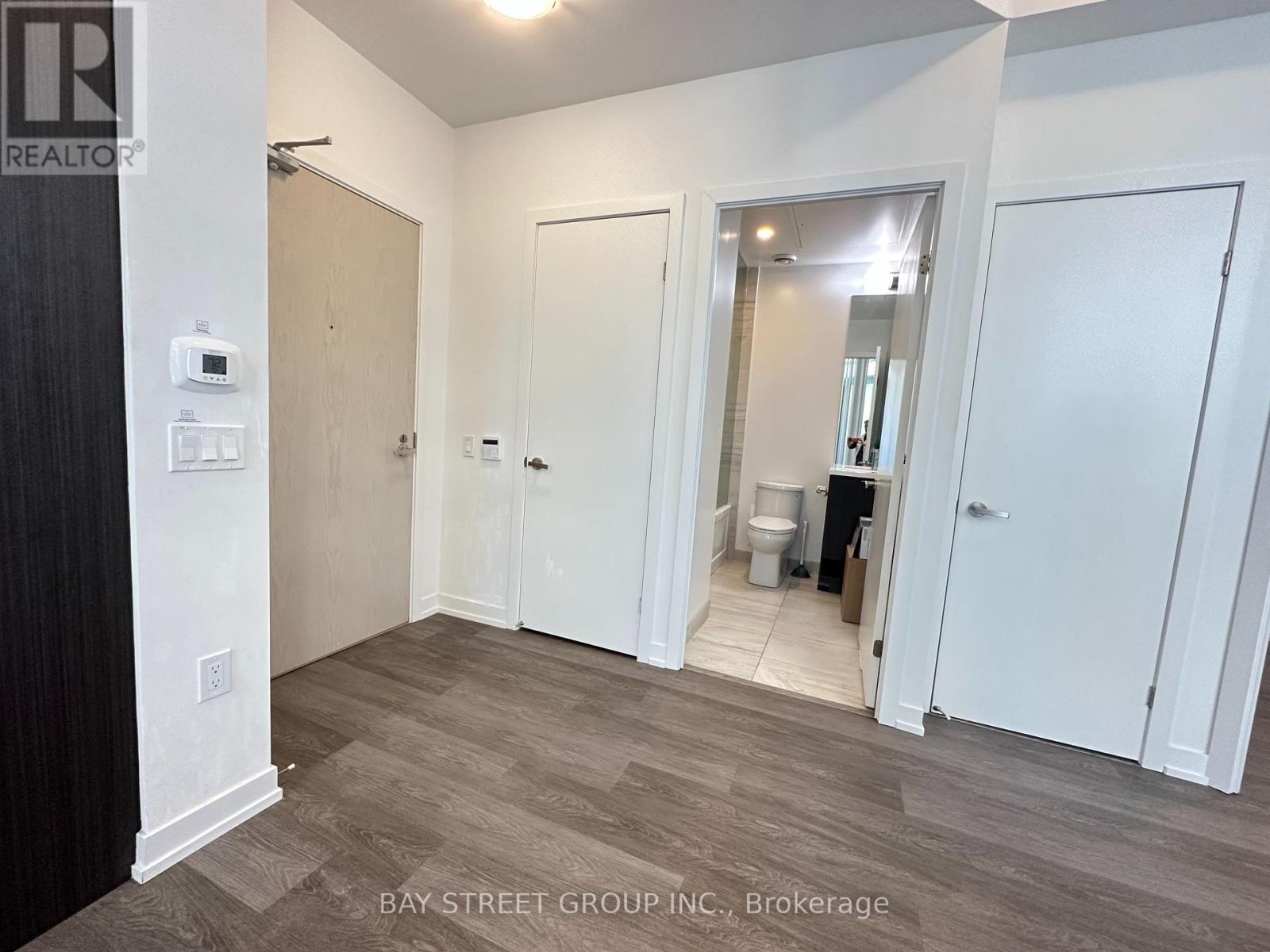 5208 - 55 Cooper Street, Toronto, Ontario  M5E 0G1 - Photo 15 - C12757326