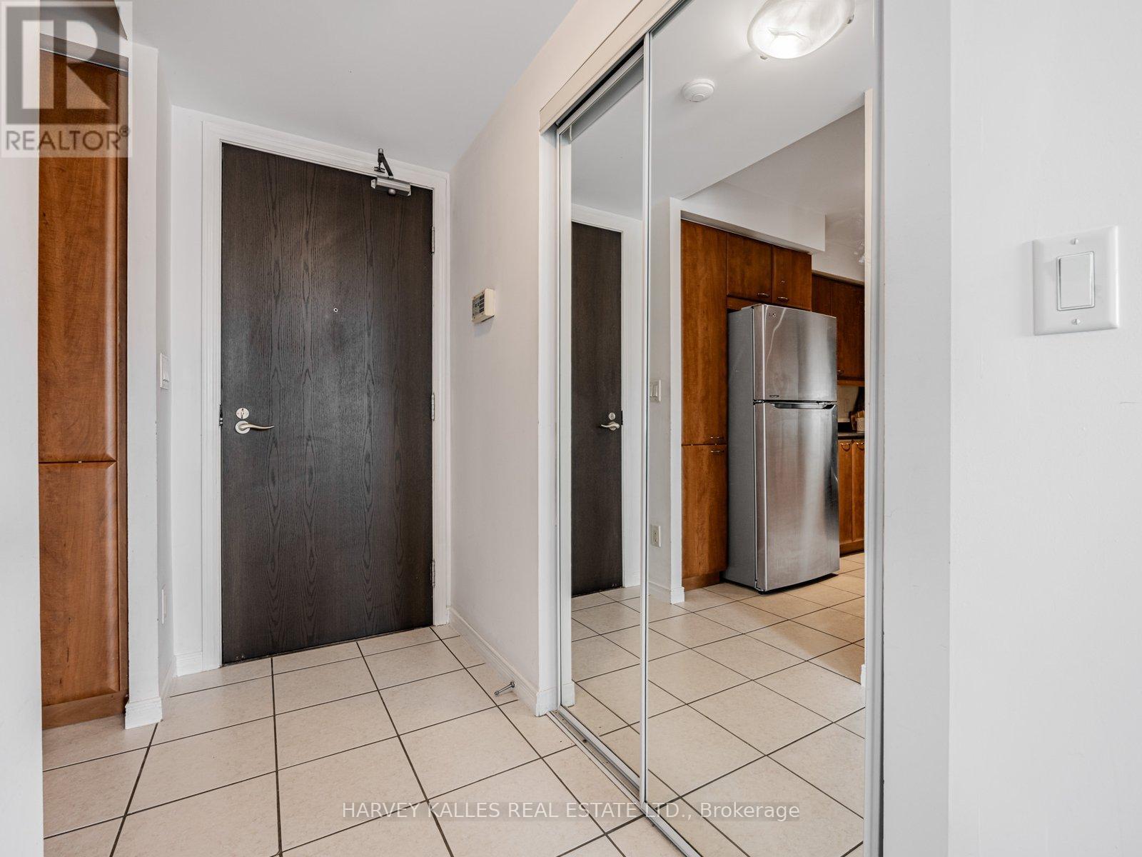 327 - 205 The Donway W, Toronto, Ontario  M3B 3S5 - Photo 4 - C12757318