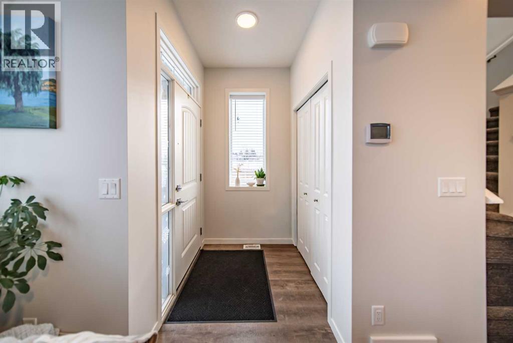 27 Iris Crescent, Okotoks, Alberta  T1S 5V5 - Photo 4 - A2282495