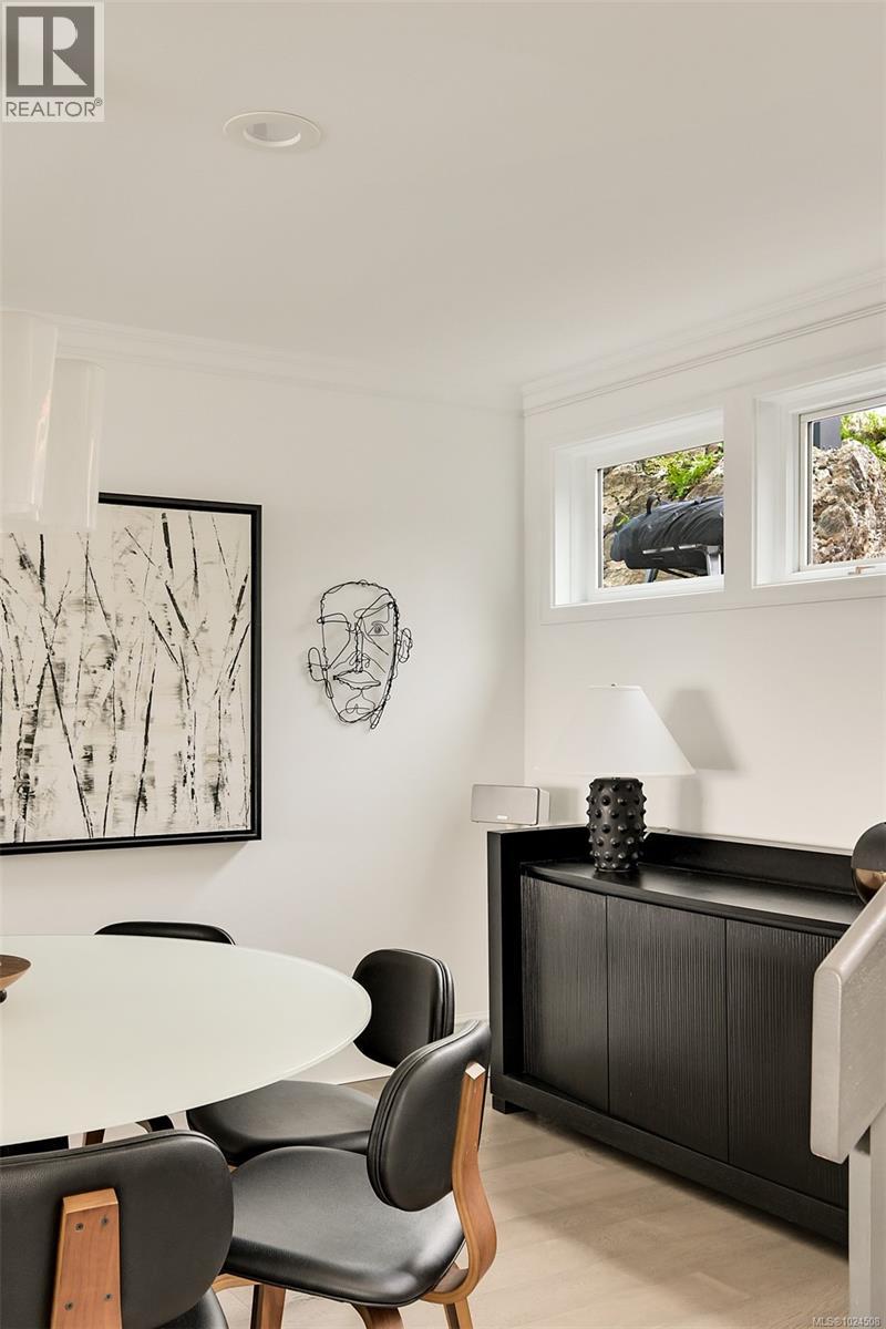 554 Beach Dr, Oak Bay, British Columbia  V8S 2M5 - Photo 23 - 1024508