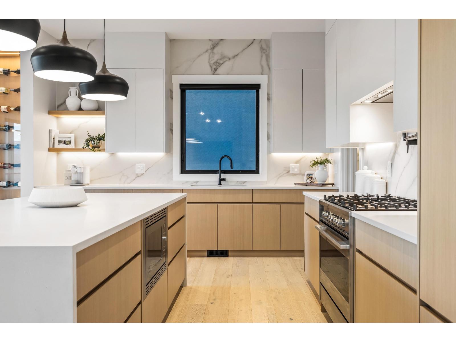 35468 Verado Court, Abbotsford, British Columbia  V3G 0G2 - Photo 11 - R3086387