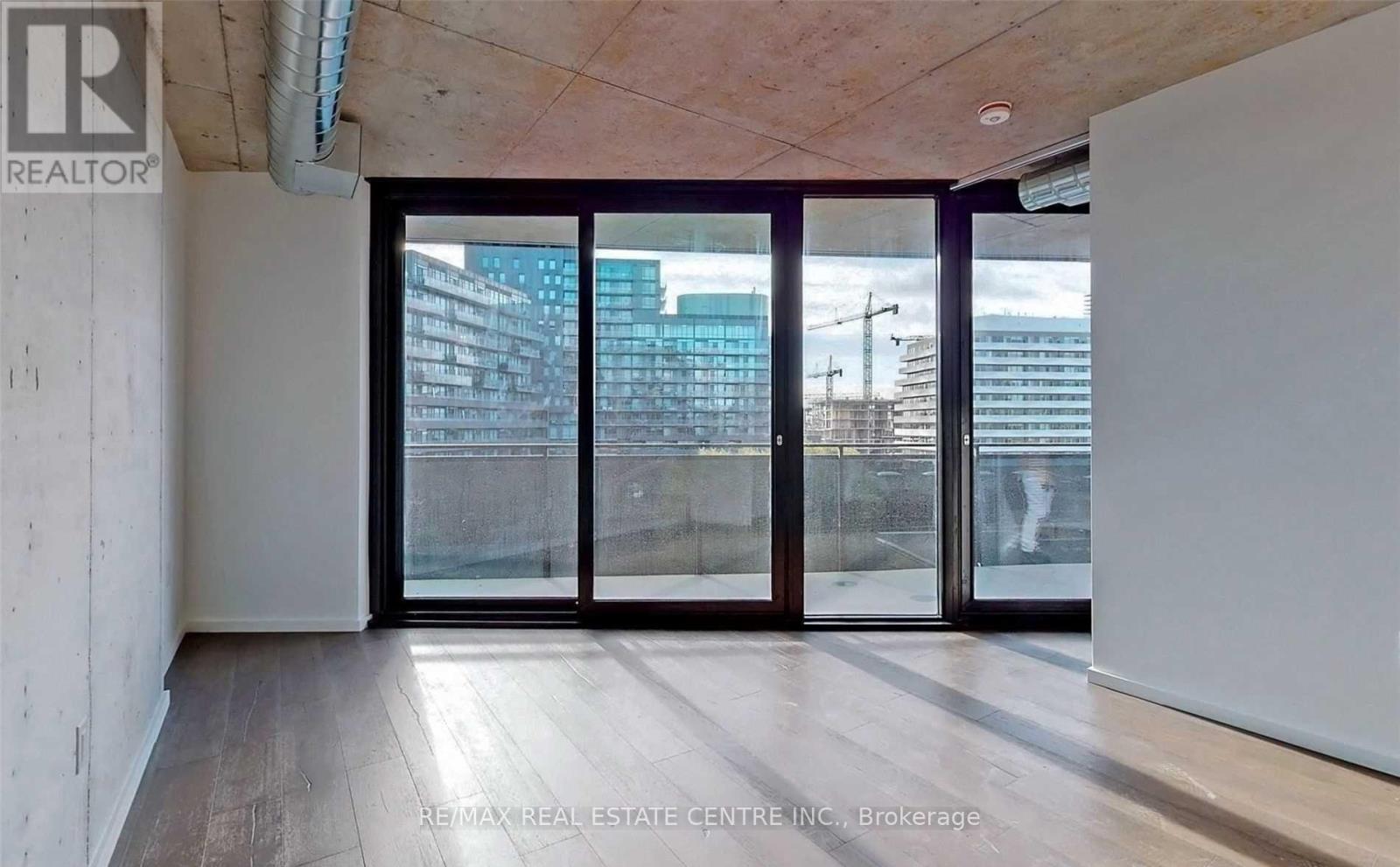 503 - 21 Lawren Harris Square, Toronto, Ontario  M5A 0T4 - Photo 4 - C12753946