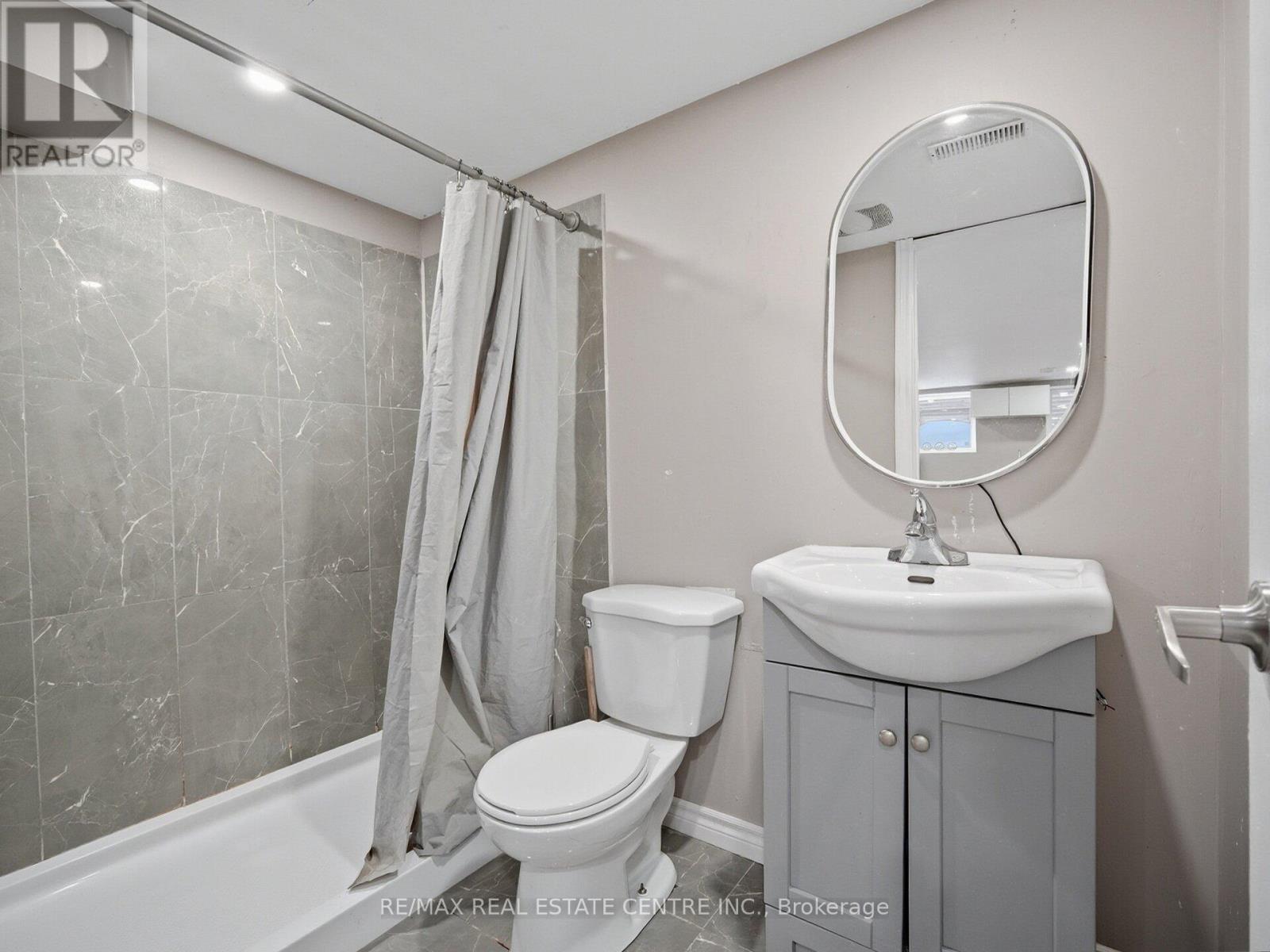 59 Roberts Crescent, Brampton, Ontario  L6W 1G9 - Photo 39 - W12753486