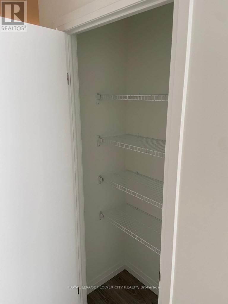 402 - 108 Garment Street, Kitchener, Ontario  N2G 2B3 - Photo 11 - X12754692