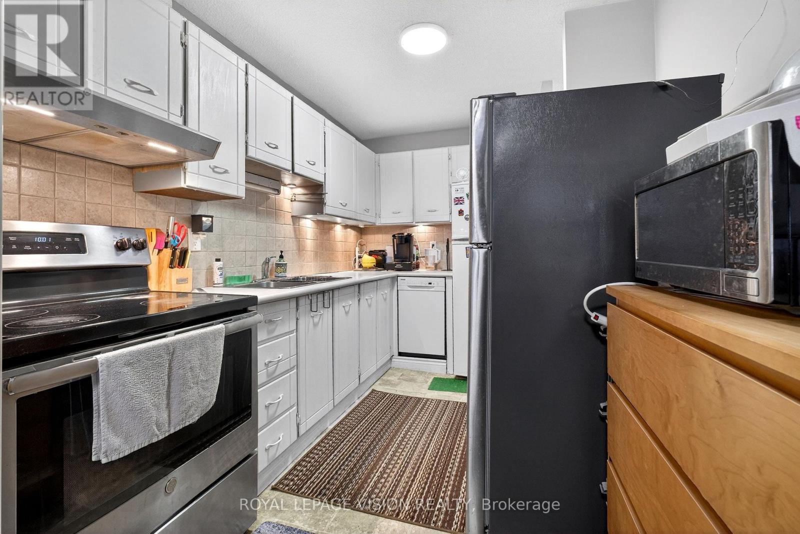 1002 - 81 Millside Drive, Milton, Ontario  L9T 3X4 - Photo 15 - W12756958