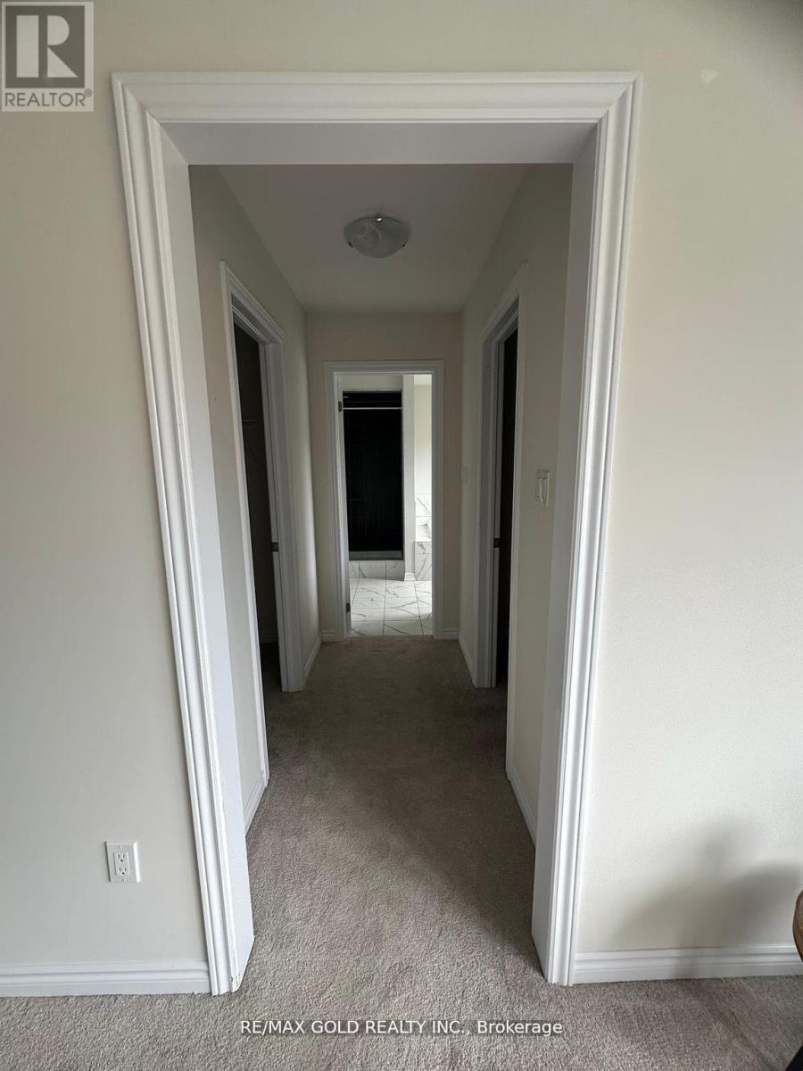 121 Explorer Way, Thorold, Ontario  L2E 6S4 - Photo 23 - X12570248