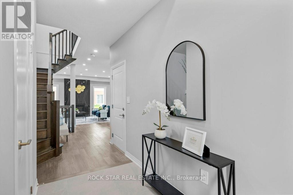 161 Cittadella Boulevard, Hamilton, Ontario  L0R 1P0 - Photo 3 - X12757278