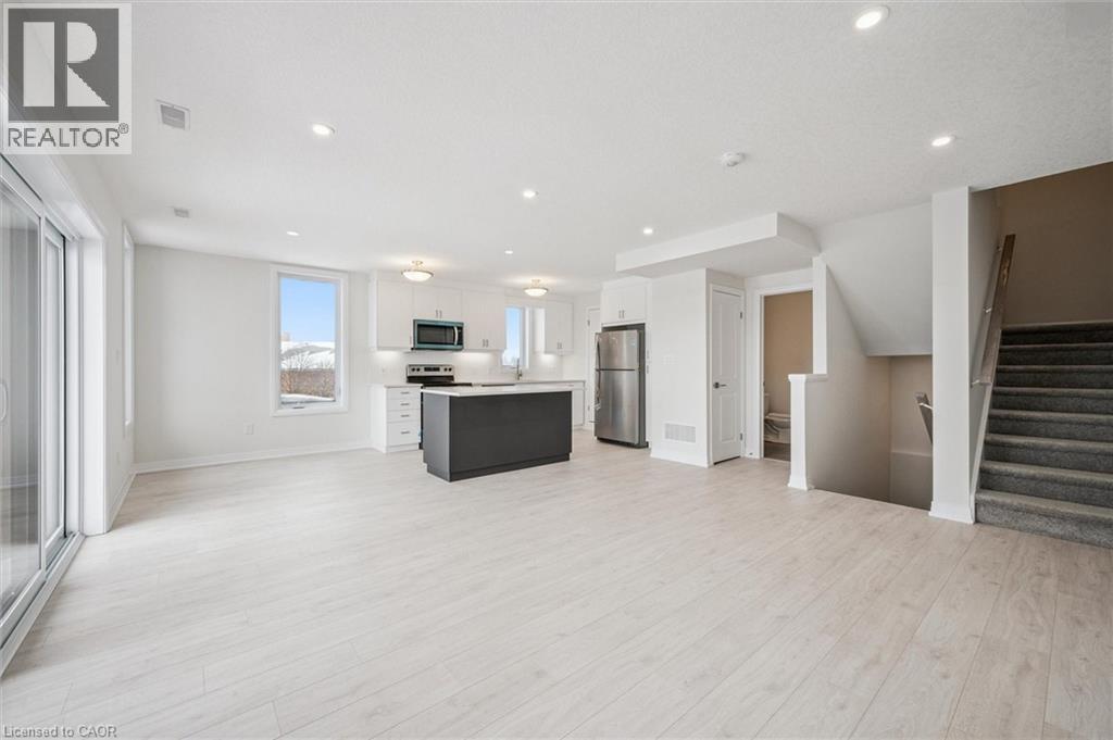 525 Erinbrook Drive Unit# C062, Kitchener, Ontario  N2E 3M8 - Photo 7 - 40763818