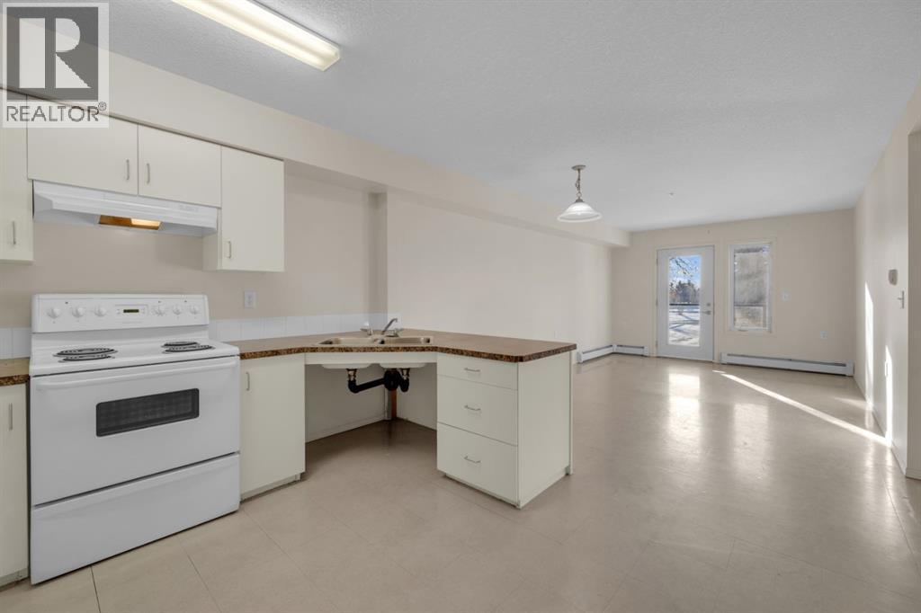 219, 80a Kelloway Crescent, Red Deer, Alberta  T4P 4G7 - Photo 7 - A2275111