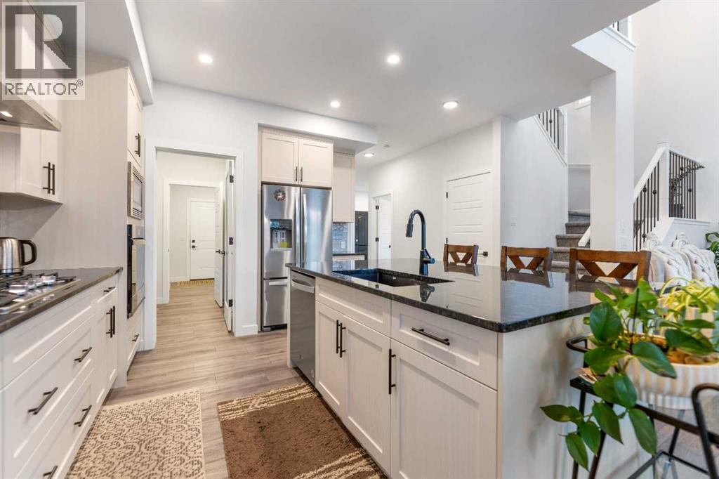 208 Dawson Circle, Chestermere, Alberta  T1X 2R2 - Photo 10 - A2281574