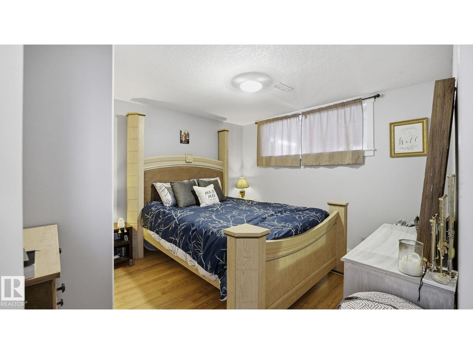 8911 83 Av Nw, Edmonton, Alberta  T6C 1B4 - Photo 29 - E4472174