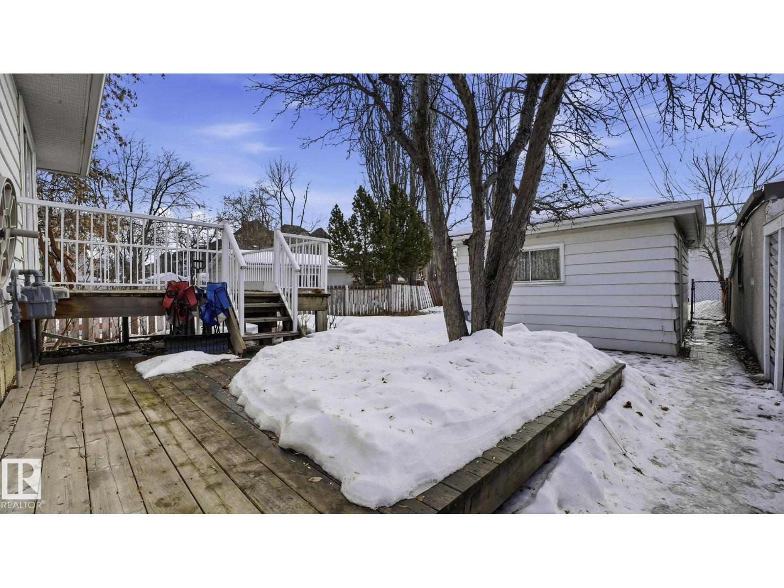 8911 83 Av Nw, Edmonton, Alberta  T6C 1B4 - Photo 34 - E4472174