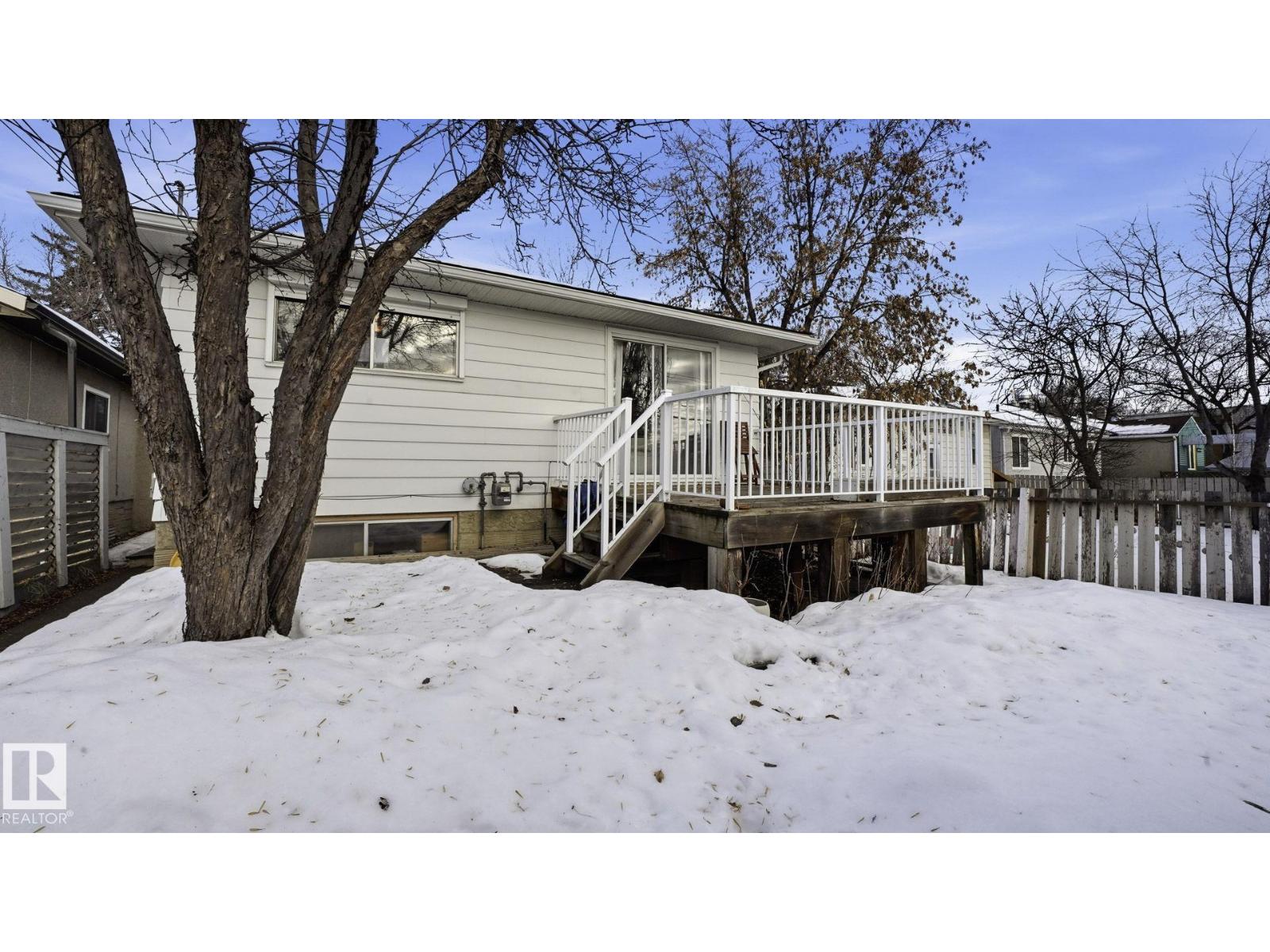 8911 83 Av Nw, Edmonton, Alberta  T6C 1B4 - Photo 35 - E4472174