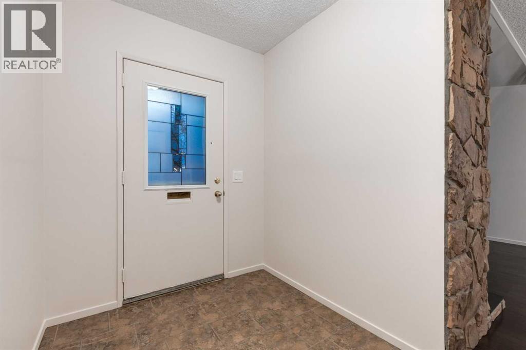 22, 12625 24 Street Sw, Calgary, Alberta  T2W 4B1 - Photo 4 - A2282385