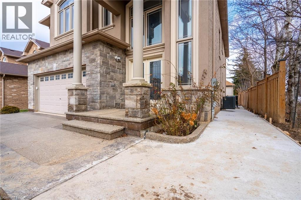 75 Arrowhead Drive Unit# Lower, Hamilton, Ontario  L8W 3X2 - Photo 1 - 40802519