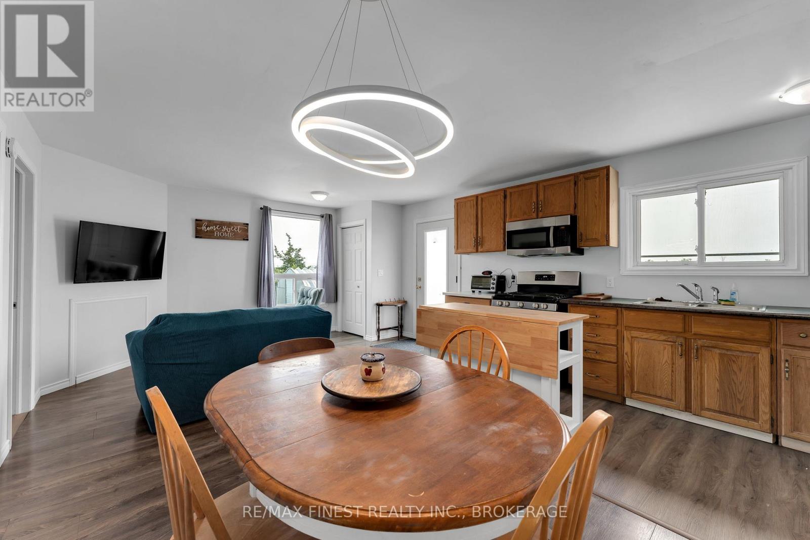 780 Wing Road, Loyalist (Lennox And Addington - South), Ontario  K0H 2H0 - Photo 7 - X12757312