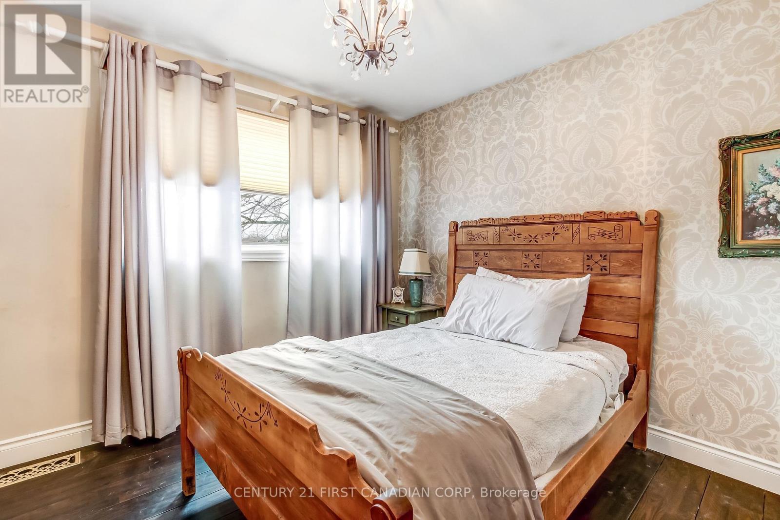 276 Southcrest Drive, London South, Ontario  N6J 1N4 - Photo 15 - X12757440