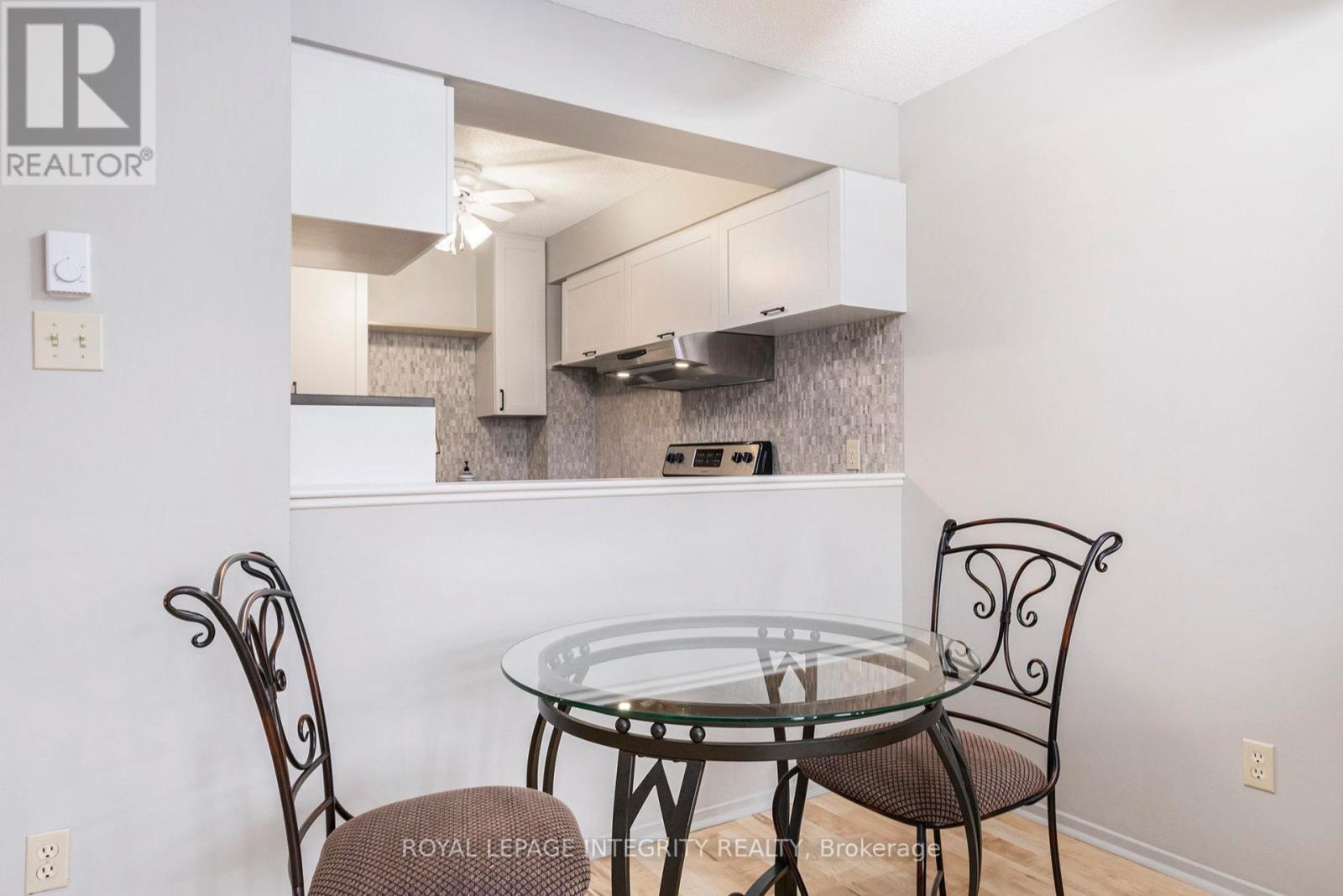 210 - 1025 Grenon Avenue, Ottawa, Ontario  K2B 8S5 - Photo 16 - X12548566