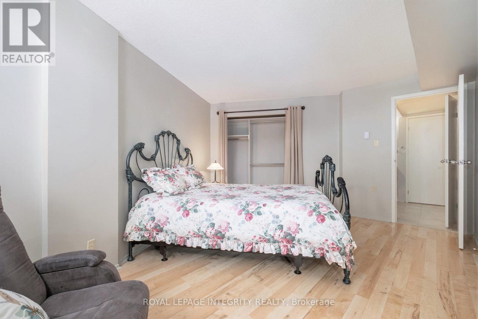 210 - 1025 Grenon Avenue, Ottawa, Ontario  K2B 8S5 - Photo 20 - X12548566