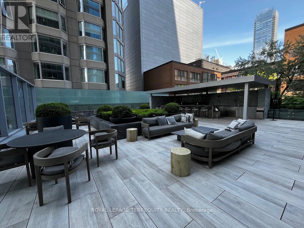 1609 - 188 Cumberland Street, Toronto (Annex), Ontario  M5R 0B6 - Photo 15 - C12757834