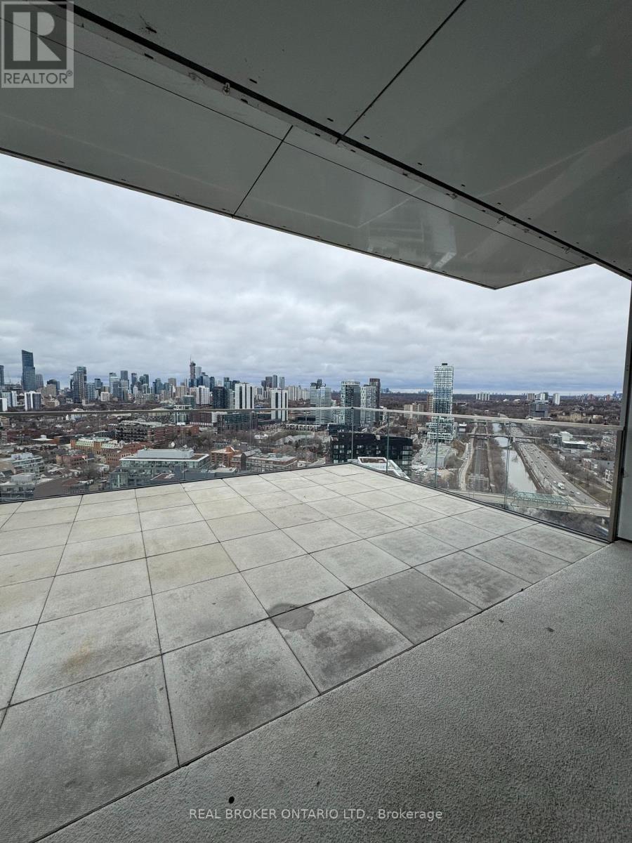 2604 - 170 Bayview Avenue, Toronto (Waterfront Communities), Ontario  M5A 0M4 - Photo 2 - C12757836