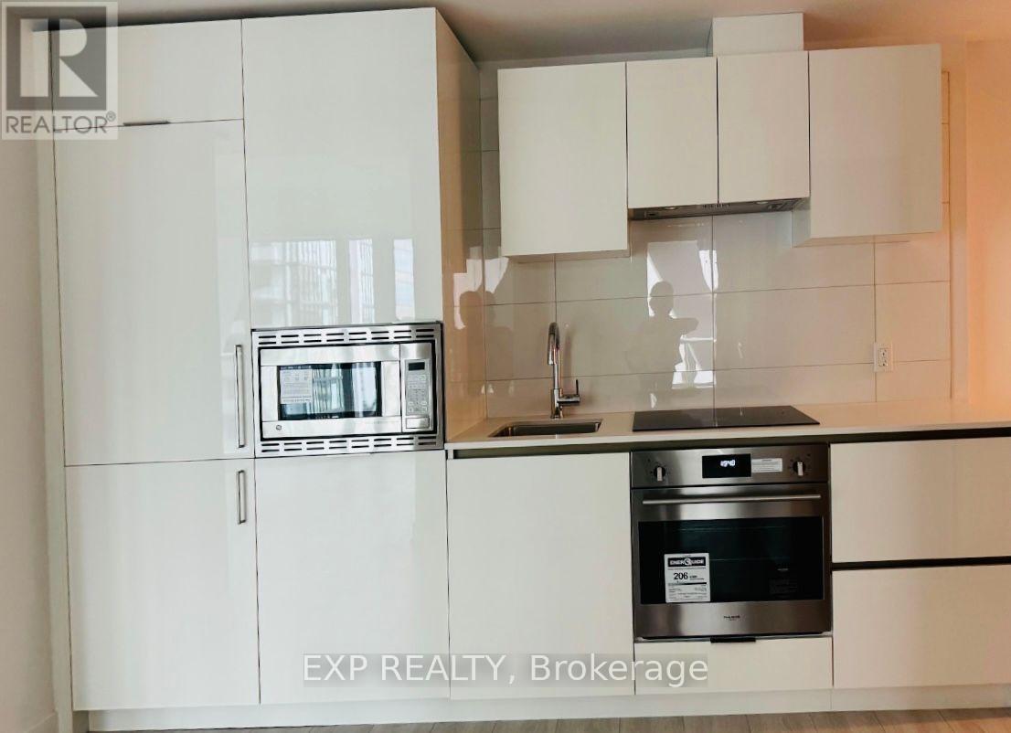 824 - 230 Simcoe Street, Toronto (Kensington-Chinatown), Ontario  M5T 1T4 - Photo 6 - C12757888