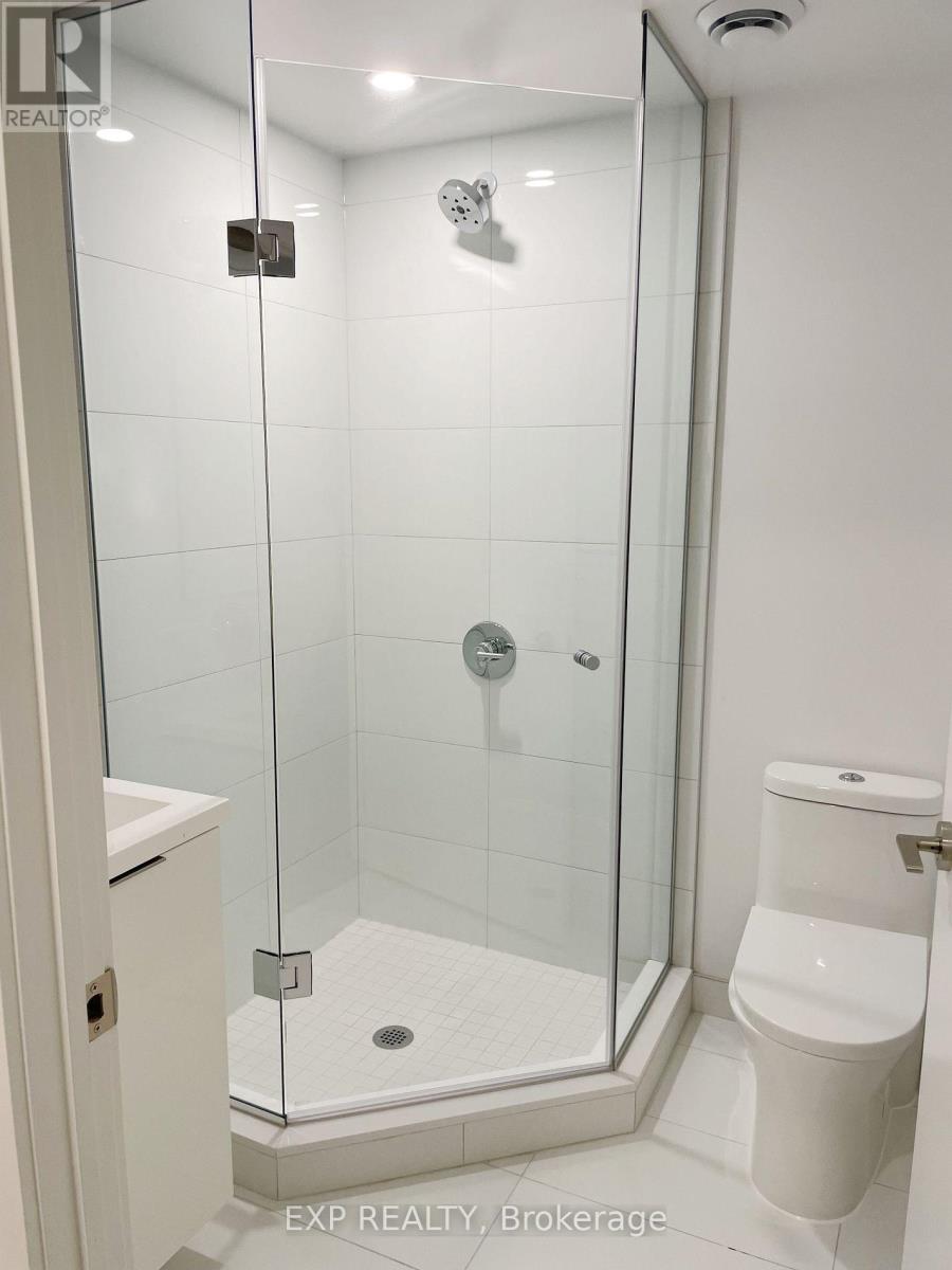 824 - 230 Simcoe Street, Toronto (Kensington-Chinatown), Ontario  M5T 1T4 - Photo 8 - C12757888