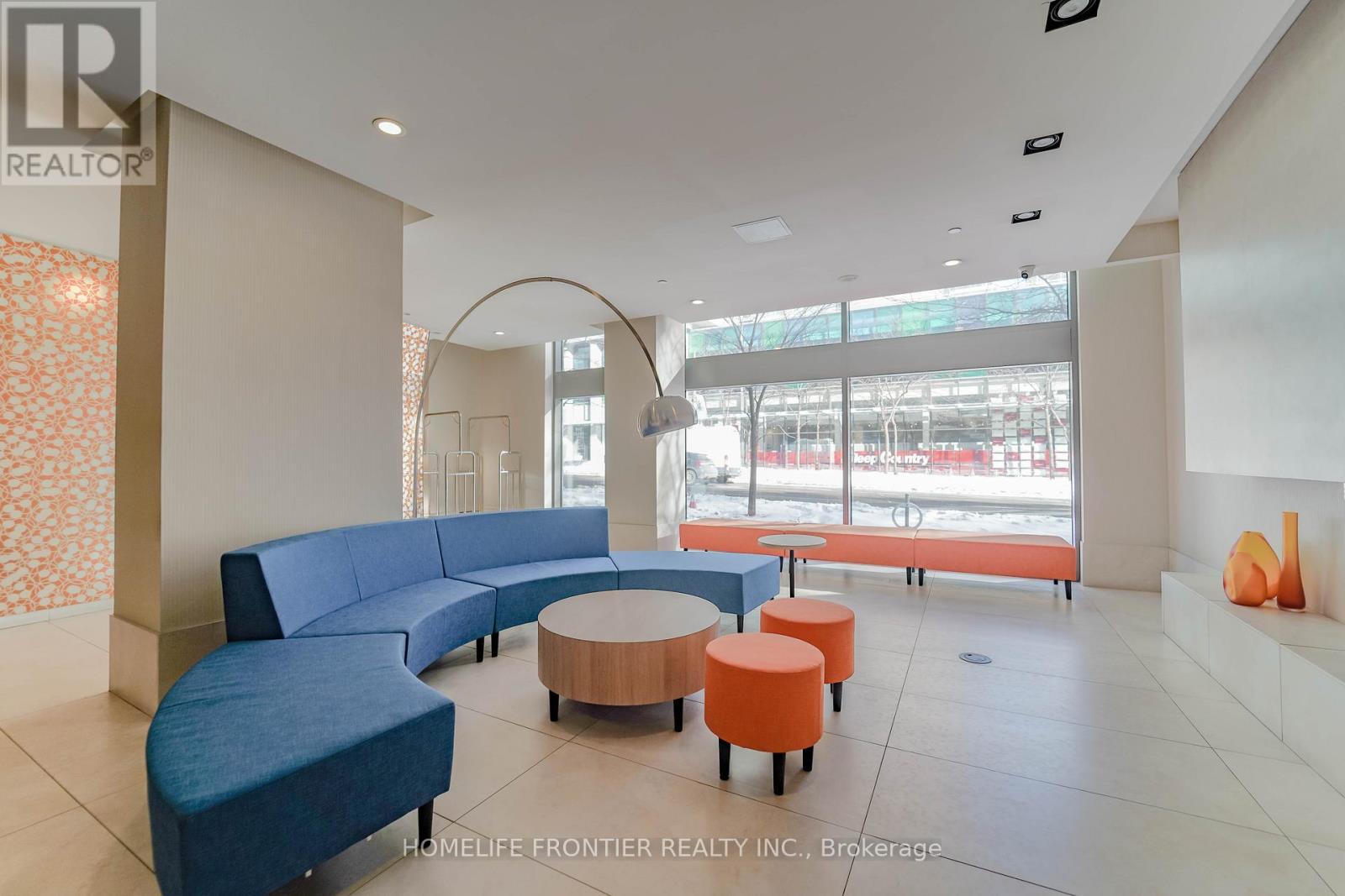 4909 - 832 Bay Street, Toronto, Ontario  M5S 1Z6 - Photo 2 - C12757898