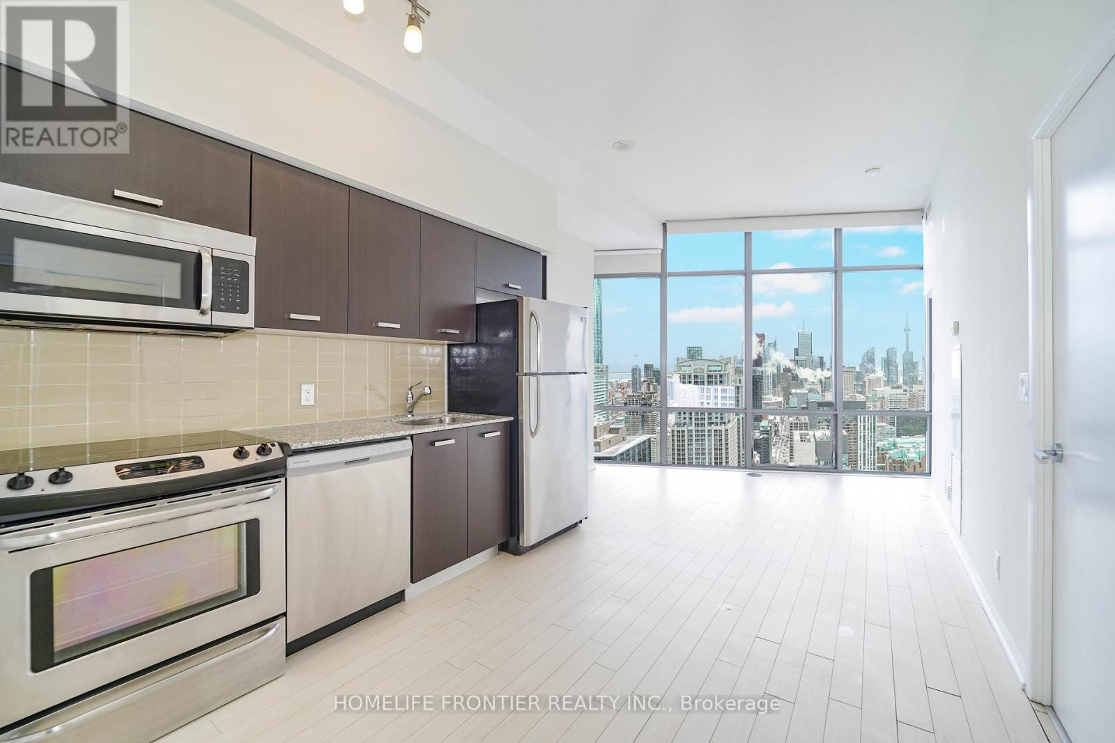 4909 - 832 Bay Street, Toronto, Ontario  M5S 1Z6 - Photo 5 - C12757898