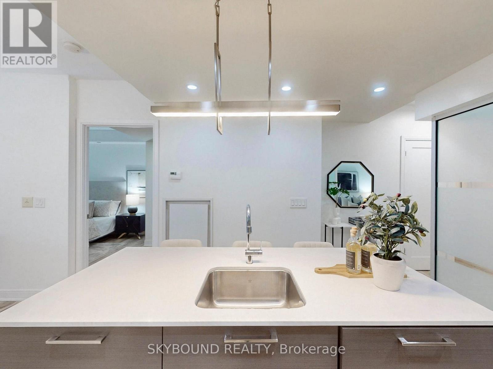 612 - 55 Front Street E, Toronto (Waterfront Communities), Ontario  M5E 0A7 - Photo 8 - C12757922