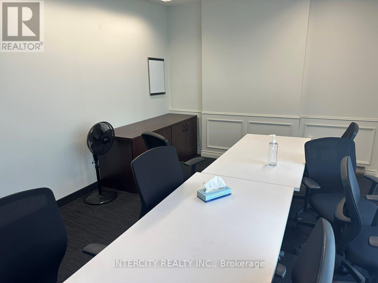 2/f - 627 Bloor Street W, Toronto (Palmerston-Little Italy), Ontario  M6G 1K8 - Photo 13 - C12757940