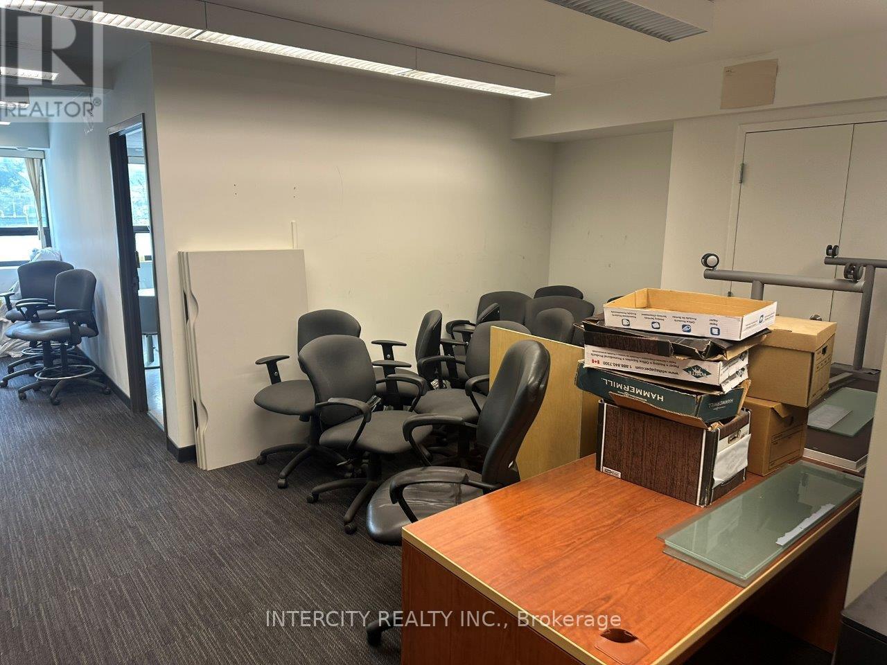 2/f - 627 Bloor Street W, Toronto (Palmerston-Little Italy), Ontario  M6G 1K8 - Photo 20 - C12757940