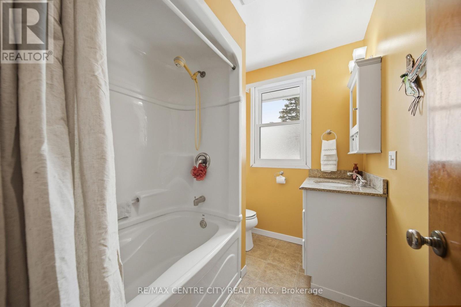 193 Centennial Avenue, Central Elgin, Ontario  N5R 5B3 - Photo 21 - X12757666