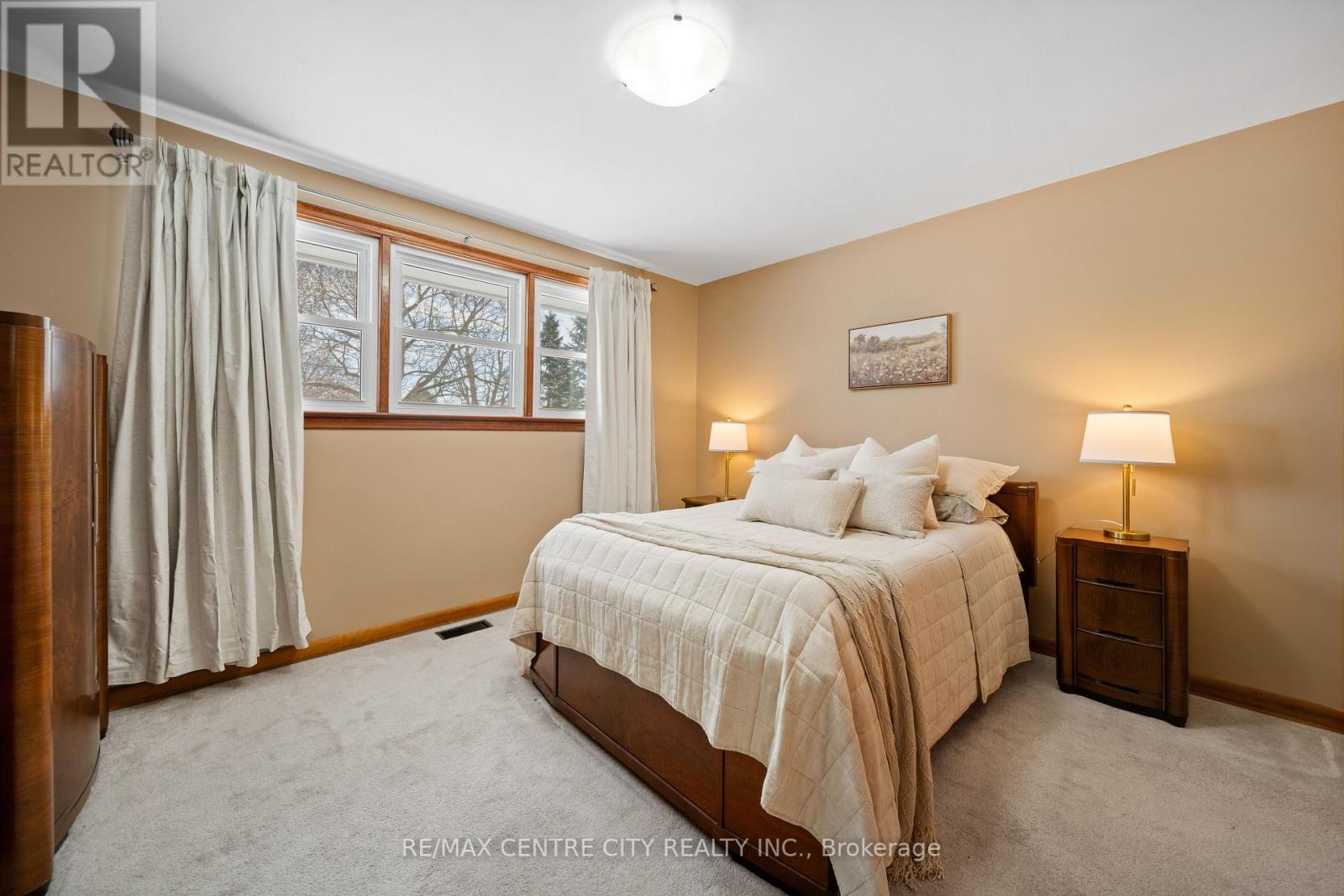 193 Centennial Avenue, Central Elgin, Ontario  N5R 5B3 - Photo 15 - X12757666