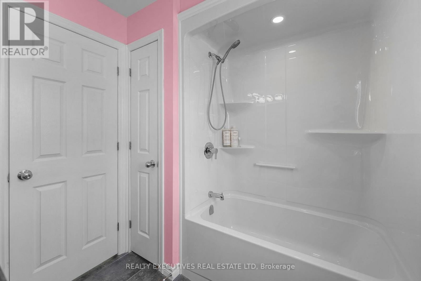 1991 Finch-Winchester Boundary Road, North Stormont, Ontario  K0C 1H0 - Photo 19 - X12746780