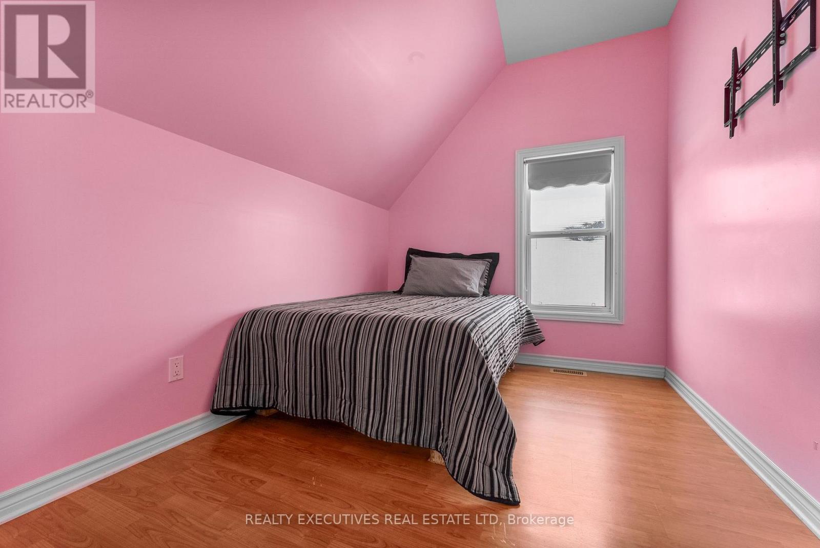 1991 Finch-Winchester Boundary Road, North Stormont, Ontario  K0C 1H0 - Photo 44 - X12746780