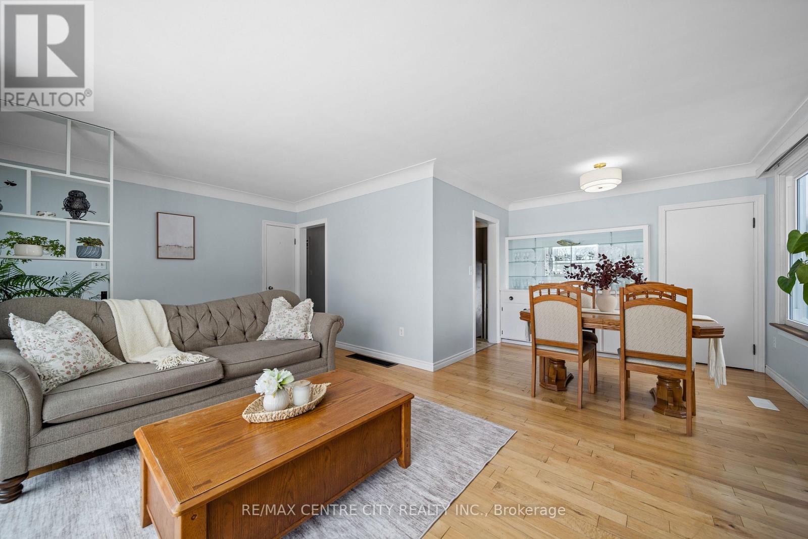 193 Centennial Avenue, Central Elgin, Ontario  N5R 5B3 - Photo 6 - X12757666