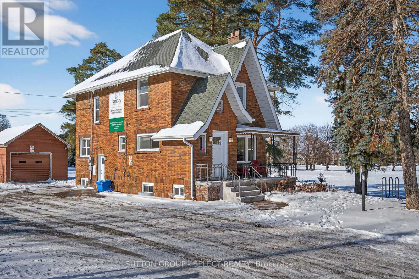 1071 COLBORNE STREET, London East, Ontario