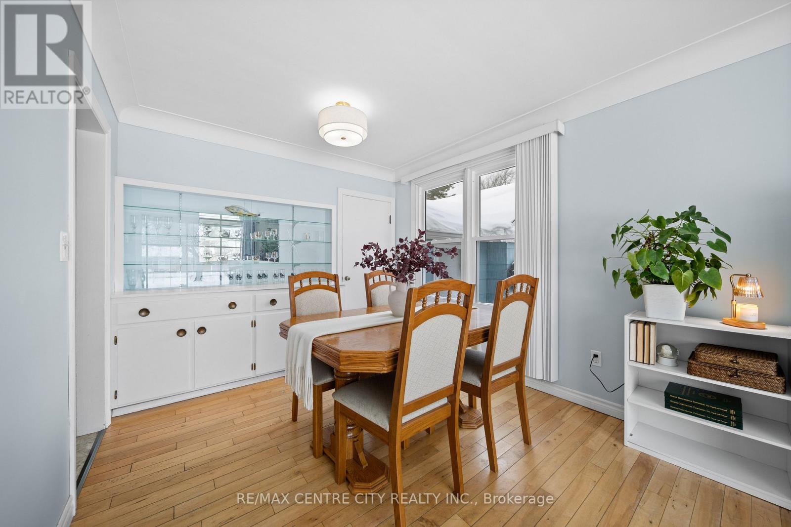 193 Centennial Avenue, Central Elgin, Ontario  N5R 5B3 - Photo 7 - X12757666