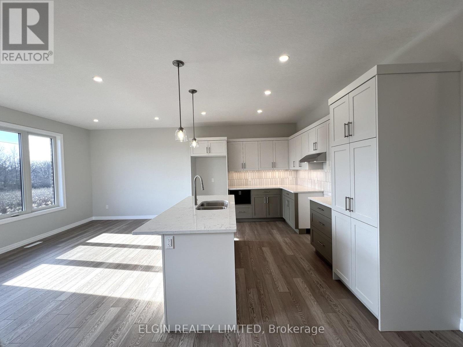 10 Horizon Court, Central Elgin, Ontario  N5P 0E5 - Photo 6 - X12757764