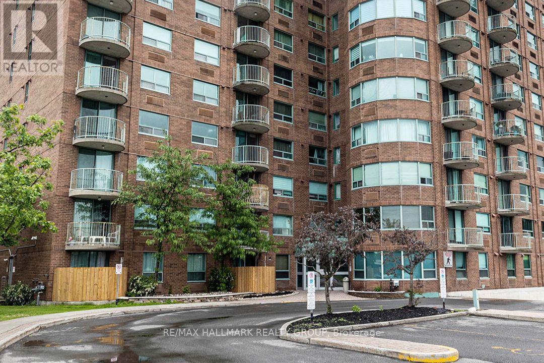 511 - 1440 Heron Road, Ottawa, Ontario  K1V 0X2 - Photo 2 - X12756814