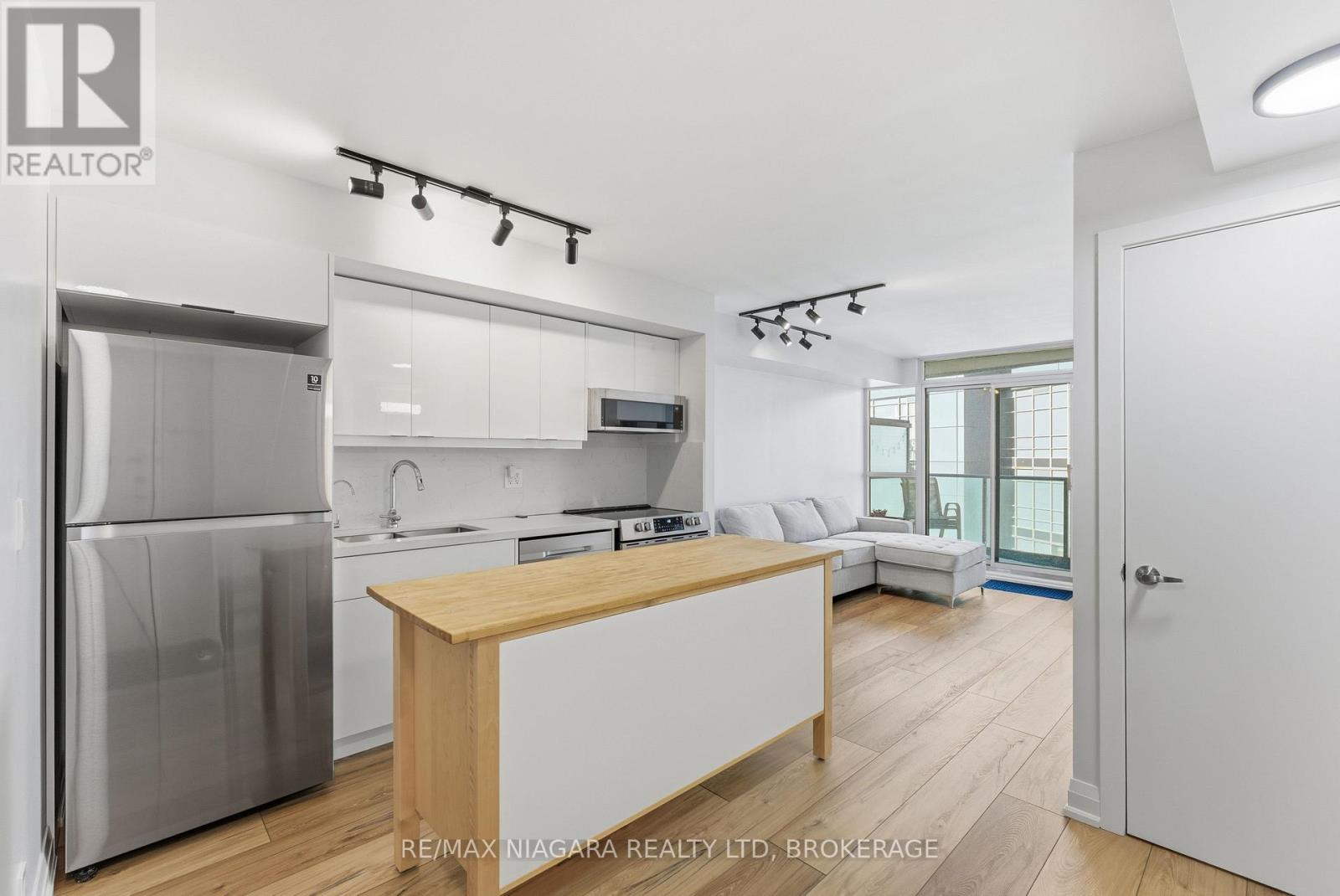 1601 - 600 Fleet Street, Toronto (Niagara), Ontario  M5V 1B7 - Photo 6 - C12756654